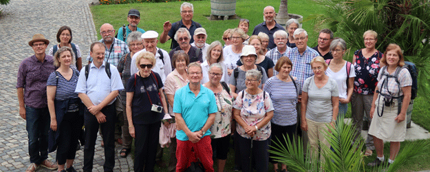 Die Reisegruppe im Botanischen Garten der Universität Potsdam